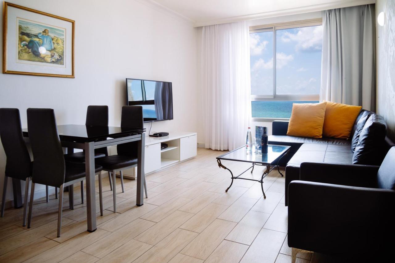 Almog Beach Apartments מגדלי חוף הכרמל חיפה Exterior photo