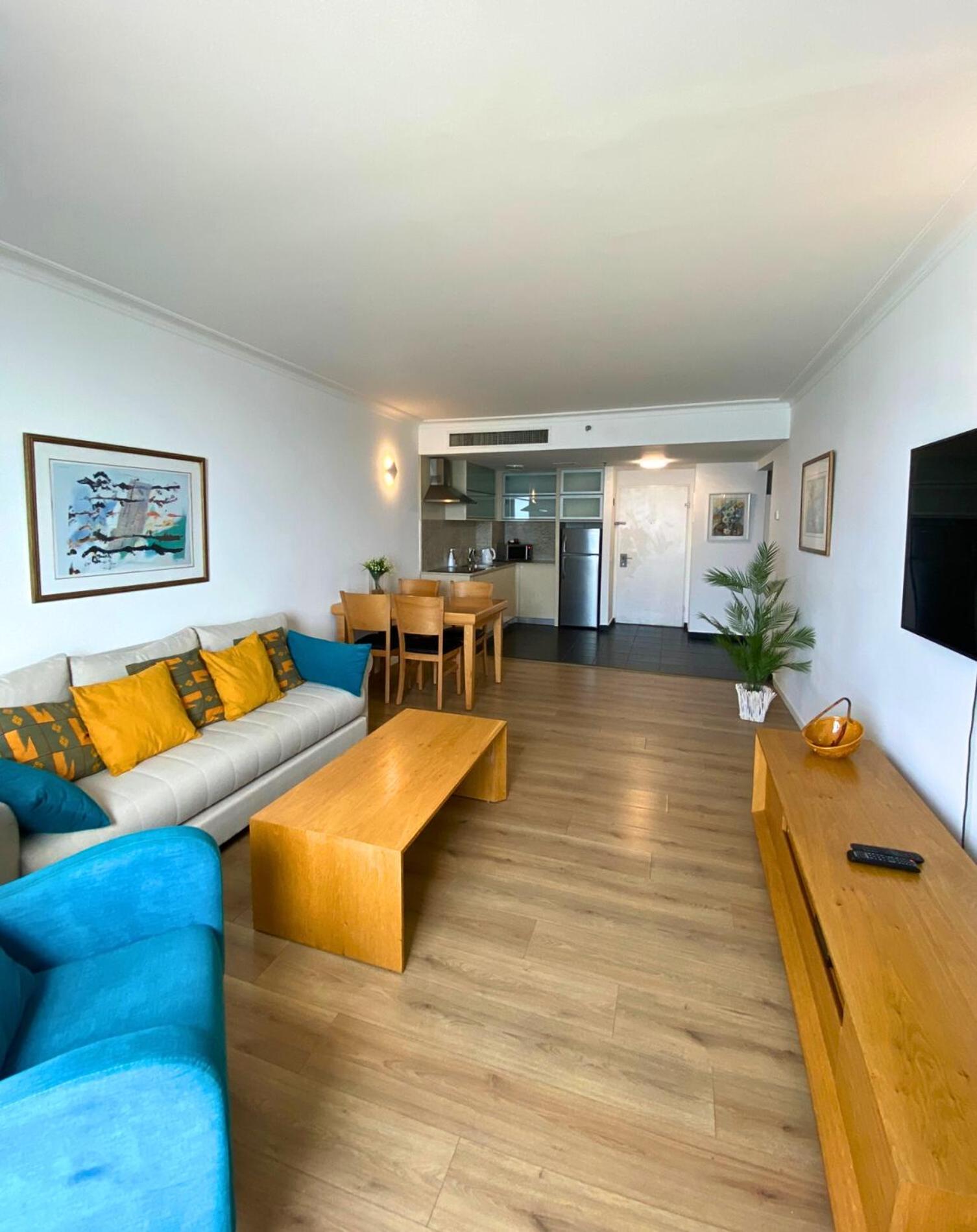 Almog Beach Apartments מגדלי חוף הכרמל חיפה Exterior photo